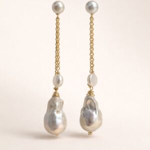 Aretes de Perla Barroca Colgantes " Sinfonía Orgánica" Color Dorado Chapa de Oro 22K