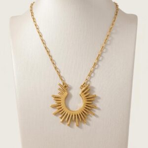 Collar Resplandor Solar  Cadena Chapa de Oro 22 K con Dije Medio Sol