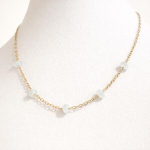 Collar Bruma en Cadena  dorada de  Chapa Oro 22K con piedra natural facetada rondel Aguamarina