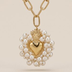 Collar Corazón Sagrado Perla  Chapa de Oro 22K