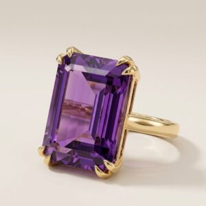 Anillo de Amatista Natural Corte Esmeralda en oro de 14k joyería Cianna