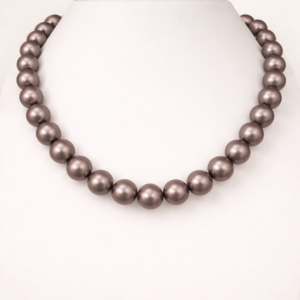 Collar clásico de perlas Mallorca en tono rosa sedoso joyería artesanal Cianna
